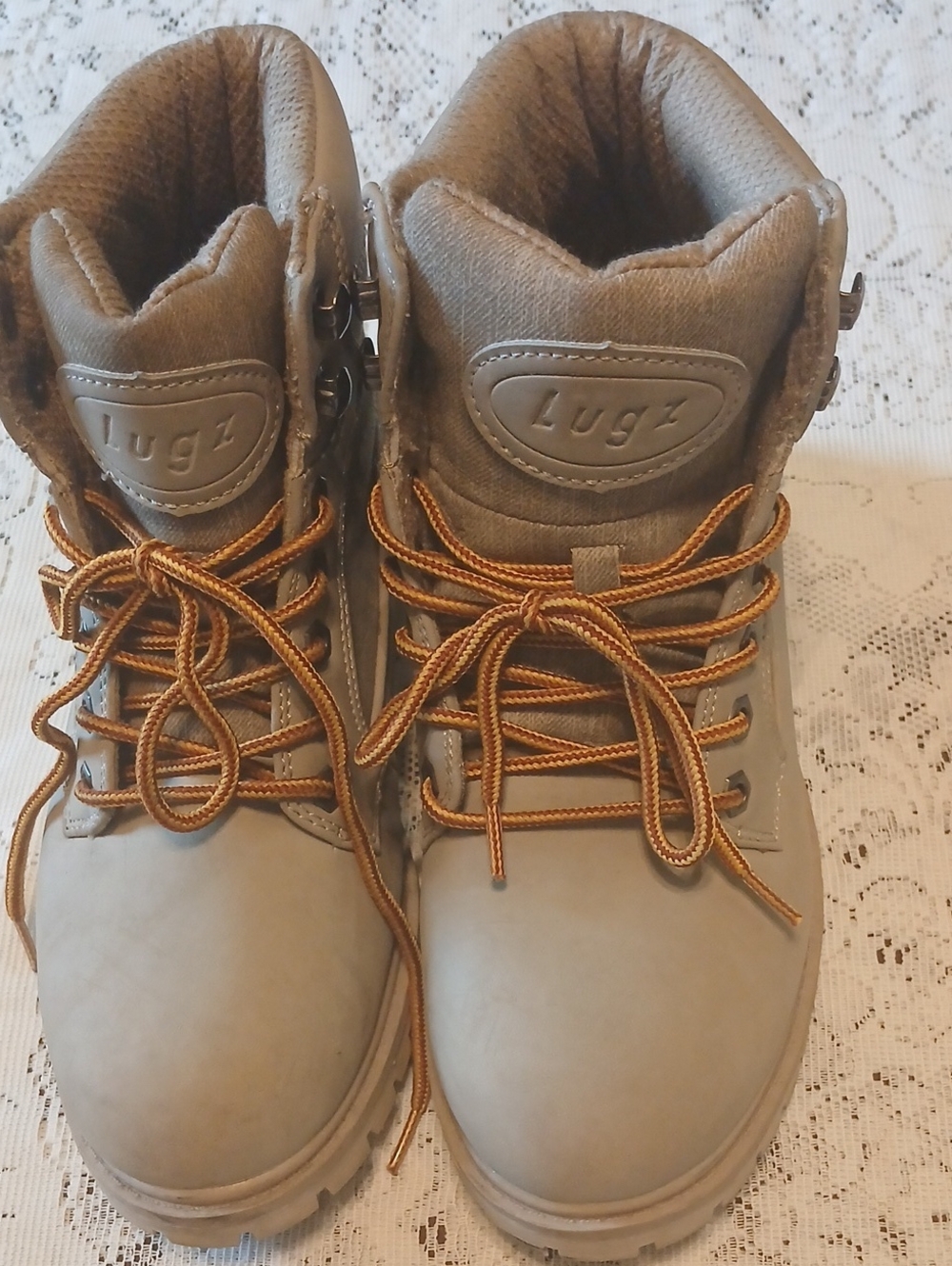 Lugz Kids Taupe Hiking Boots with Tan Laces - Picture 1 of 6
